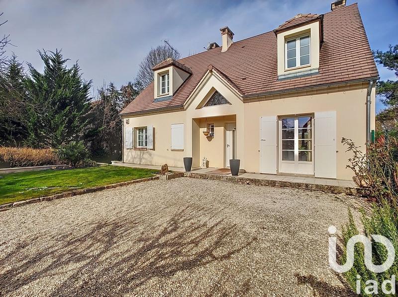 Maison - 165 m² - 8 pièces
