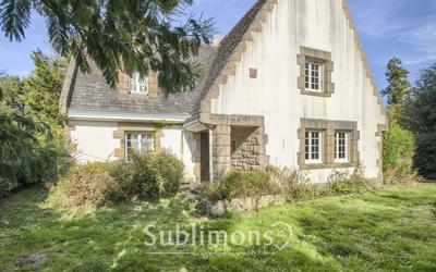 Maison - 184 m² - 8 pièces