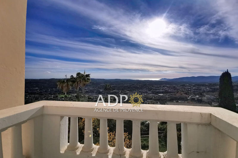 Appartement - 75 m² - 2 pièces