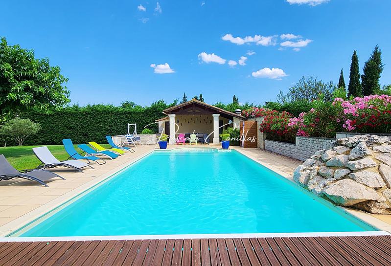 Villa - 220 m² - 11 pièces