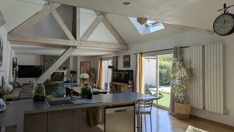 Maison - 166 m² - 6 pièces