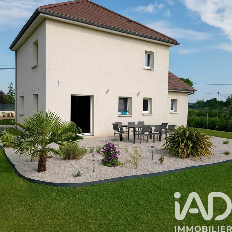 Maison - 111 m² - 5 pièces