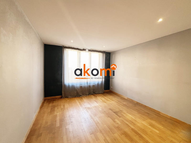 Appartement - 80 m² - 3 pièces