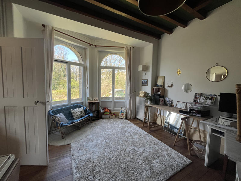 Maison - 408 m² - 13 pièces