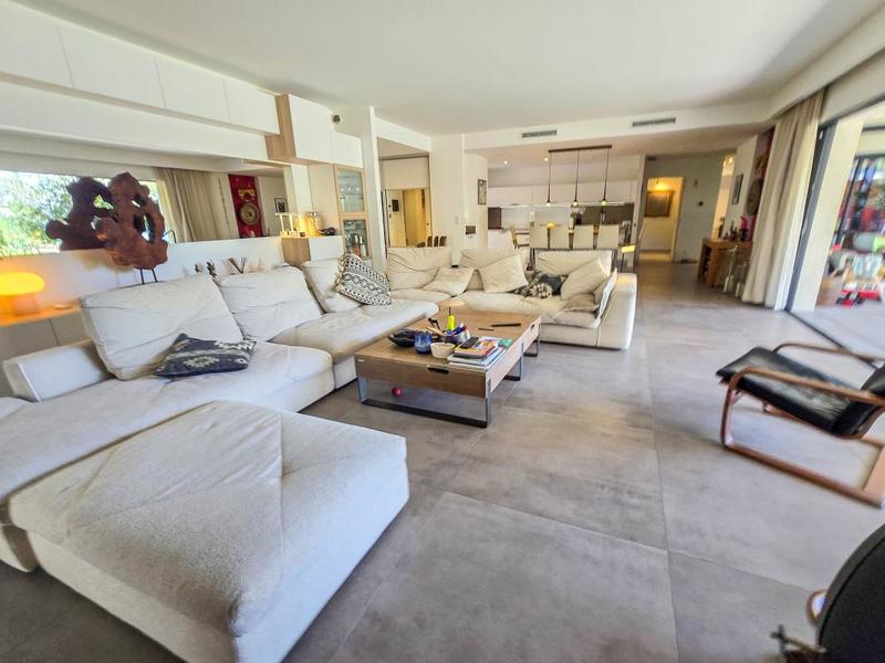 Villa - 194 m² - 5 pièces