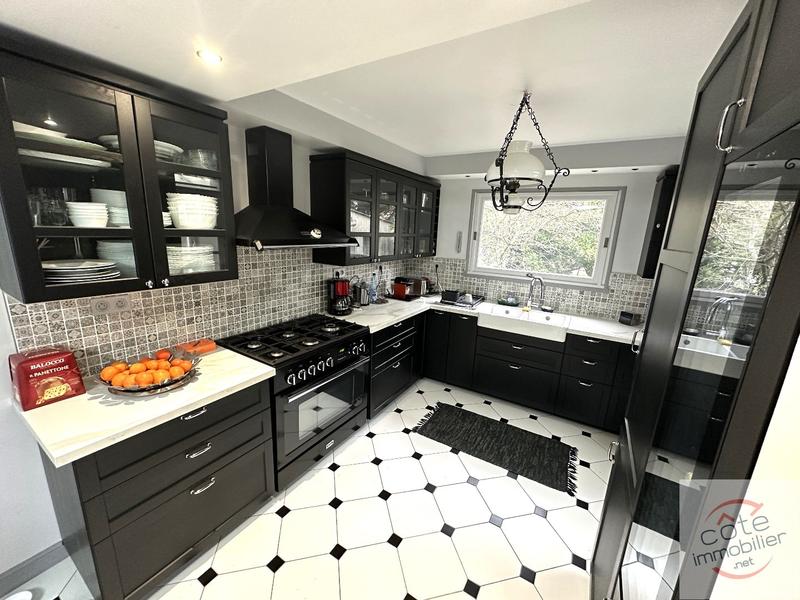 Maison - 120 m² - 6 pièces