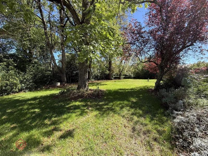 Maison - 295 m² - 9 pièces