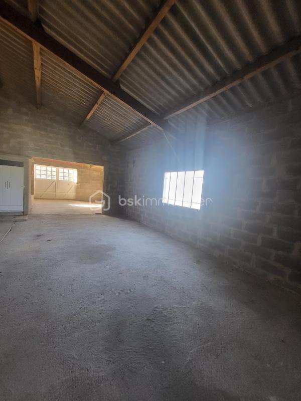 Maison en pierre - 97 m² - 4 pièces