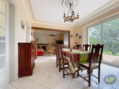 Maison - 148 m² - 7 pièces