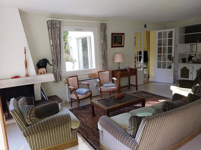 Maison - 151 m² - 7 pièces