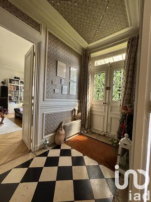 Maison - 340 m² - 10 pièces