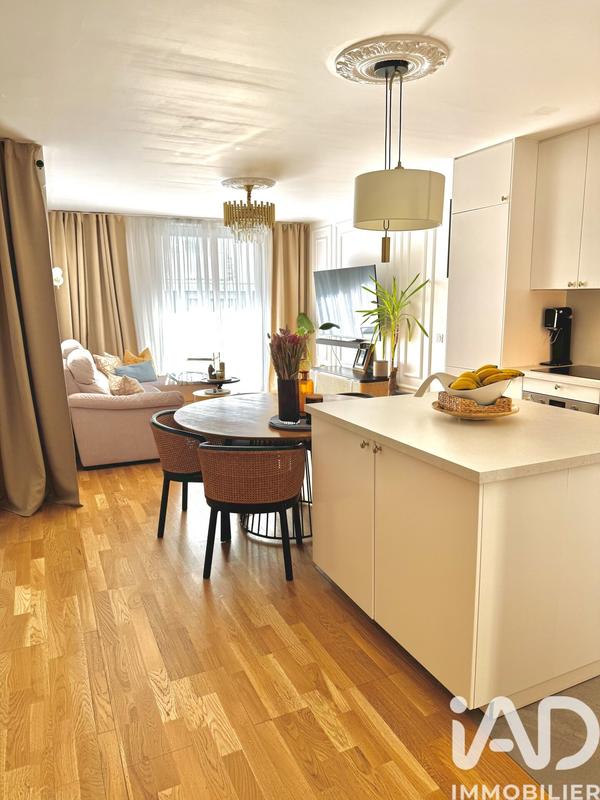 Appartement - 90 m² - 4 pièces