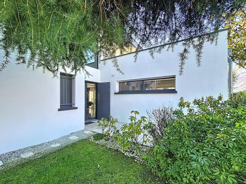 Maison - 195 m² - 6 pièces