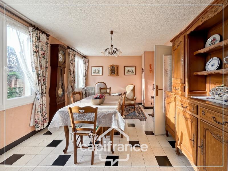 Maison - 100 m² - 5 pièces