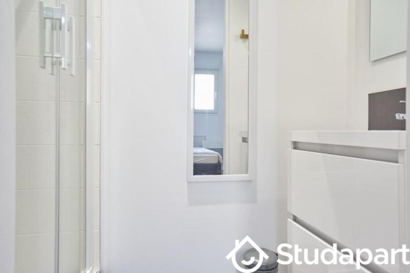 Chambre - 13 m² - 1 pièce