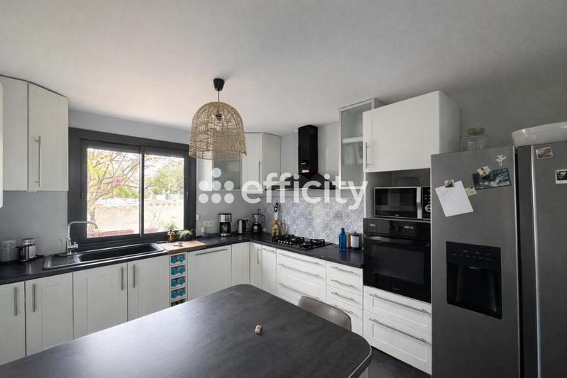 Villa - 175 m² - 6 pièces