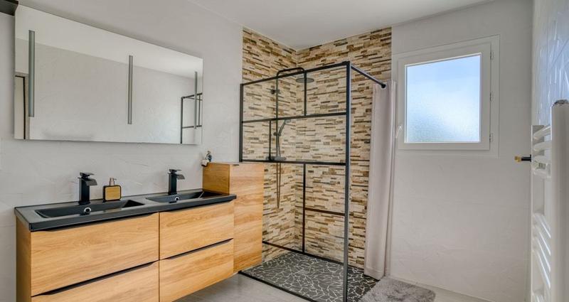 Maison - 102 m² - 4 pièces