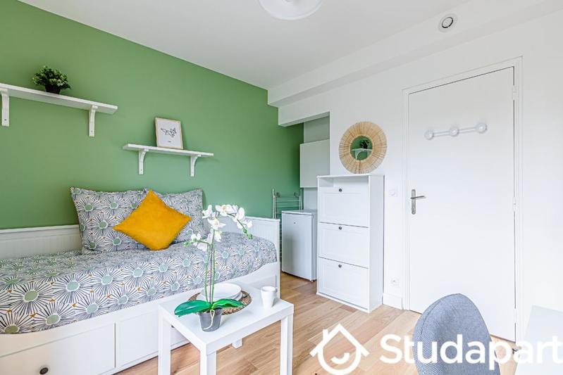 Chambre - 10 m² - 1 pièce