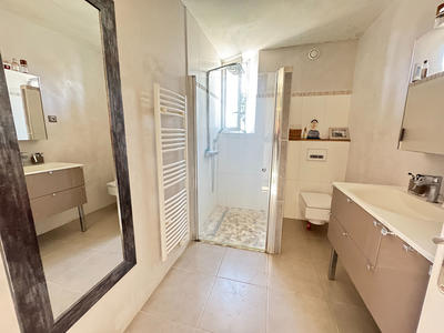 Villa - 167 m² - 6 pièces