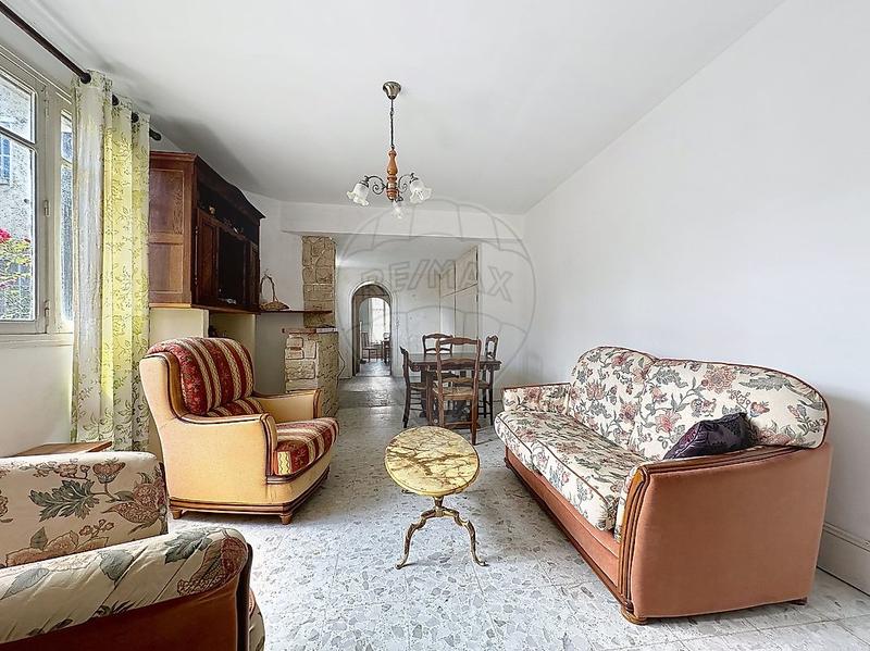 Maison - 155 m² - 6 pièces