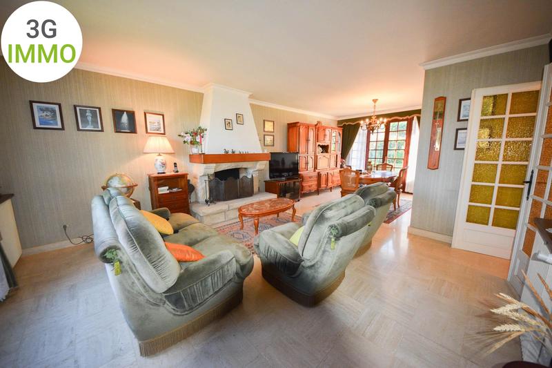 Maison - 140 m² - 5 pièces