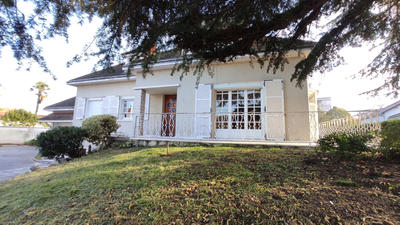 Maison - 177 m² - 7 pièces