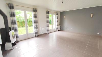 Maison - 93 m² - 4 pièces