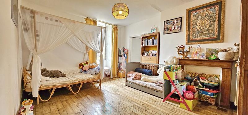 Maison - 142 m² - 7 pièces