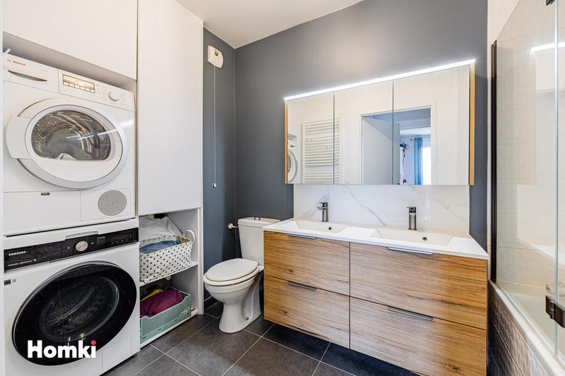 Appartement - 90 m² - 4 pièces