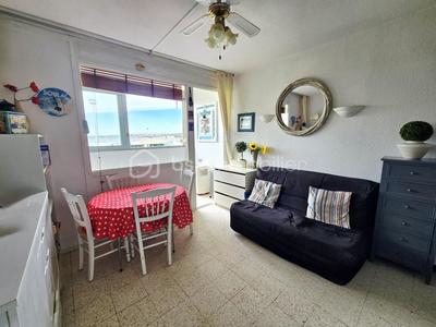 Studio - 25 m² - 2 pièces