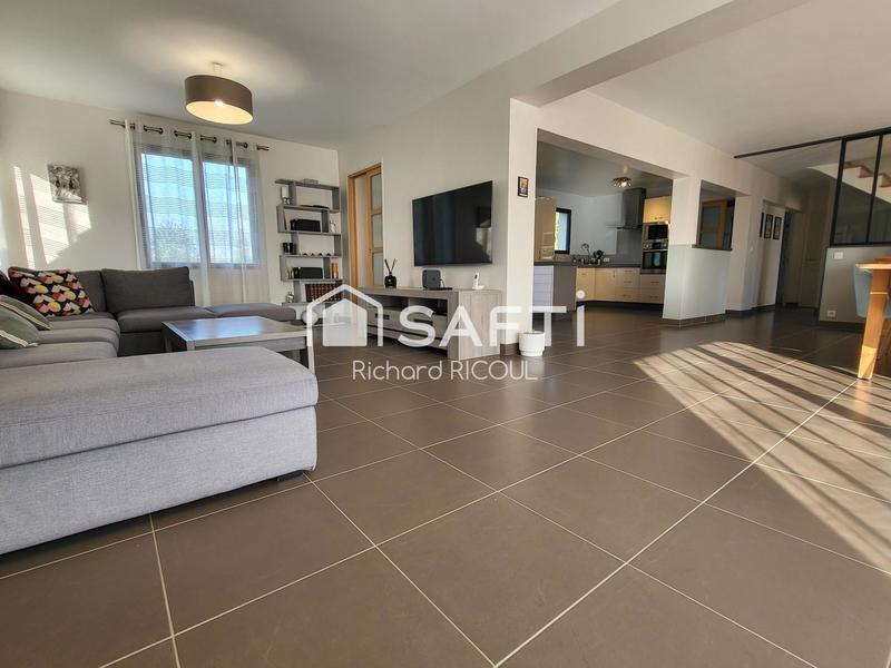 Maison - 160 m² - 9 pièces