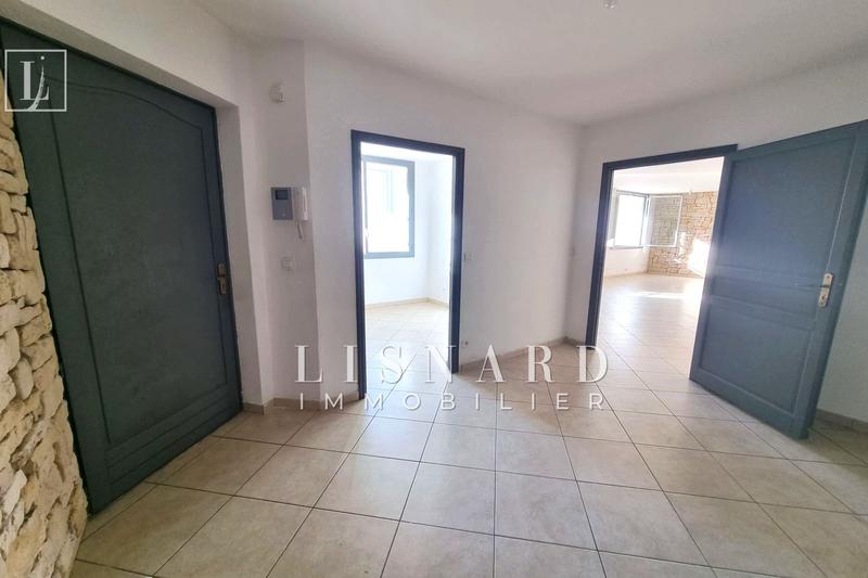 Appartement - 102 m² - 4 pièces