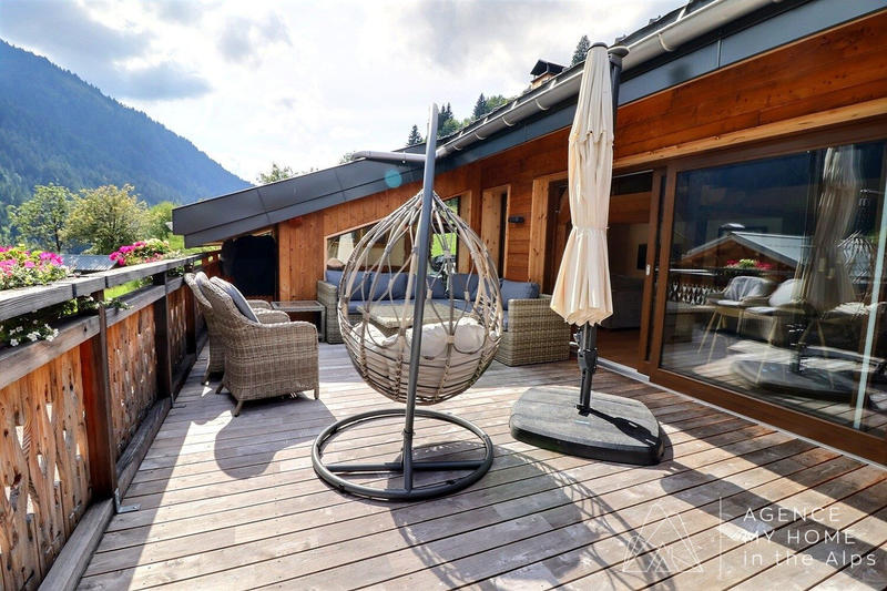 Châlet - 368 m² - 9 pièces