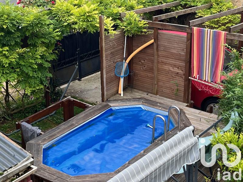 Maison - 287 m² - 12 pièces