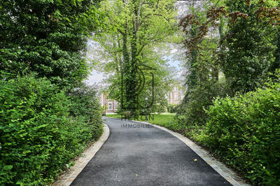 Château - 274 m² - 9 pièces