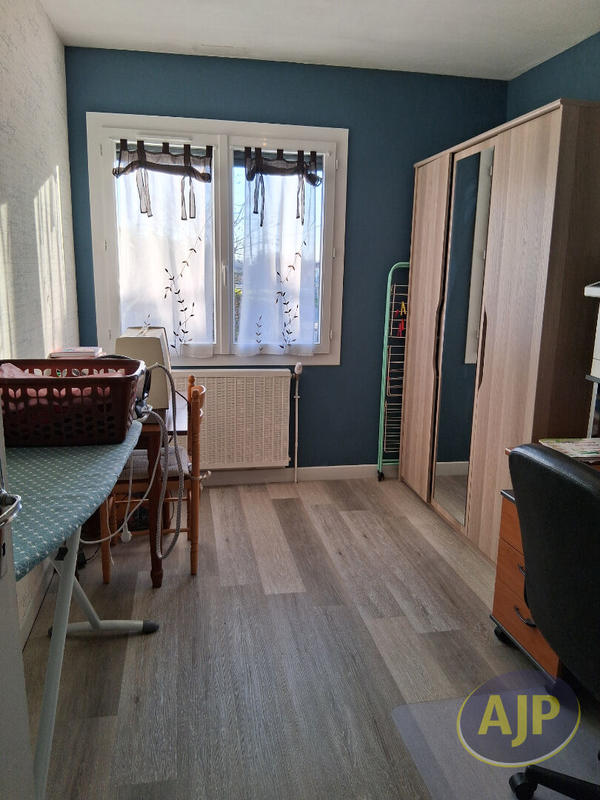 Maison - 83 m² - 5 pièces