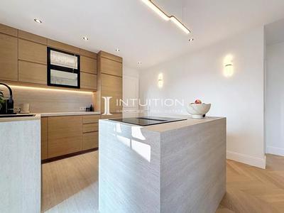 Appartement - 84 m² - 3 pièces