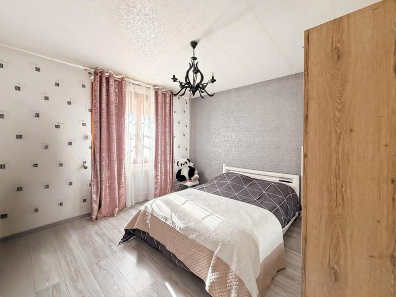 Maison - 142 m² - 6 pièces