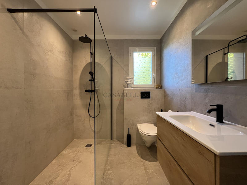 Villa - 179 m² - 7 pièces