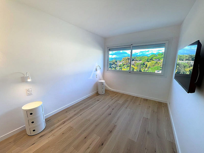 Appartement - 77 m² - 3 pièces
