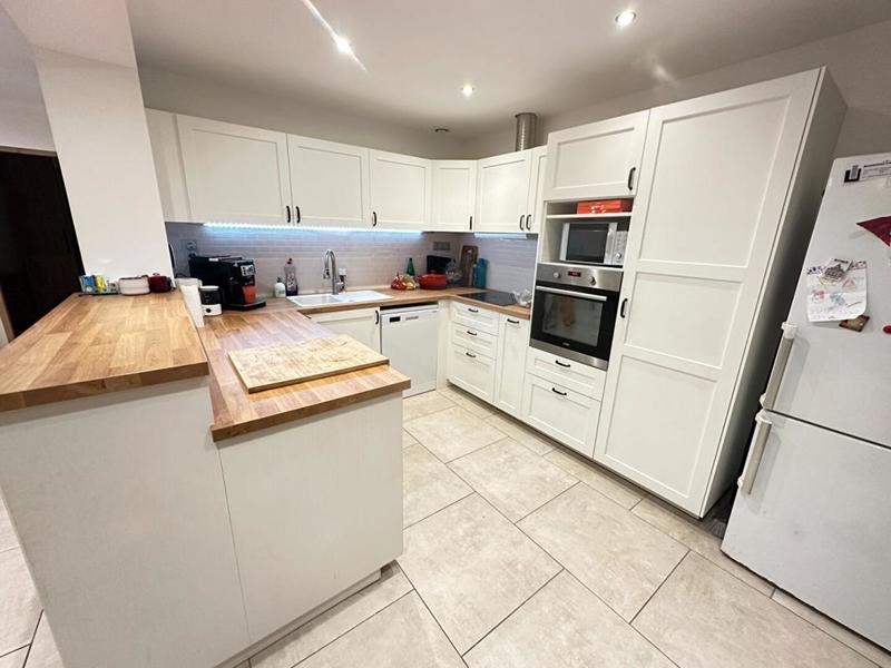 Maison - 92 m² - 4 pièces