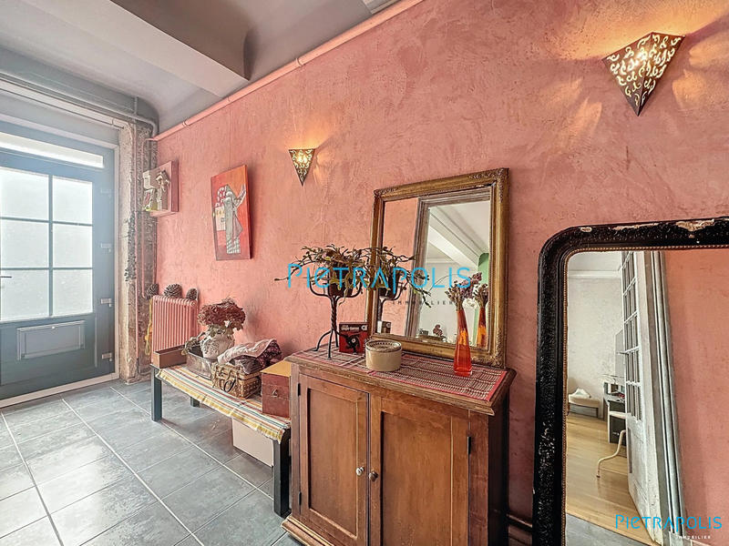 Maison - 198 m² - 7 pièces