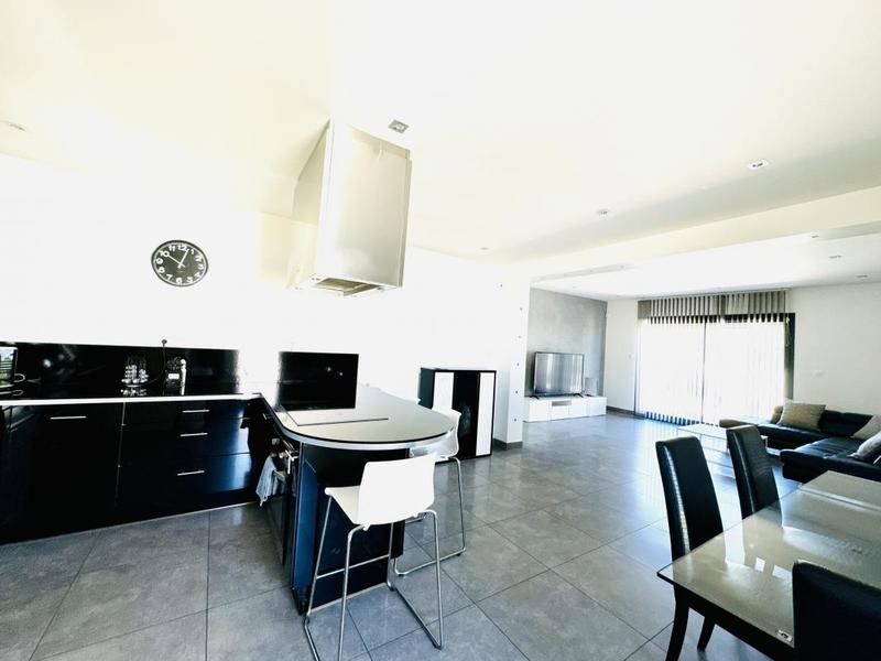 Propriété - 96 m² - 4 pièces