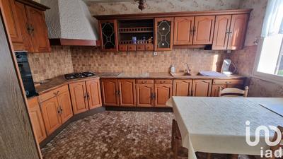 Maison - 99 m² - 4 pièces