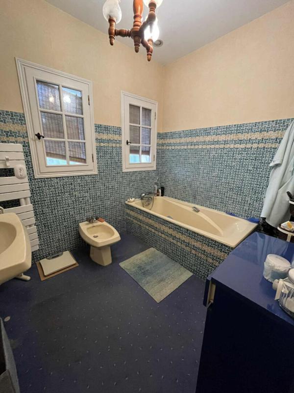 Maison - 177 m² - 6 pièces