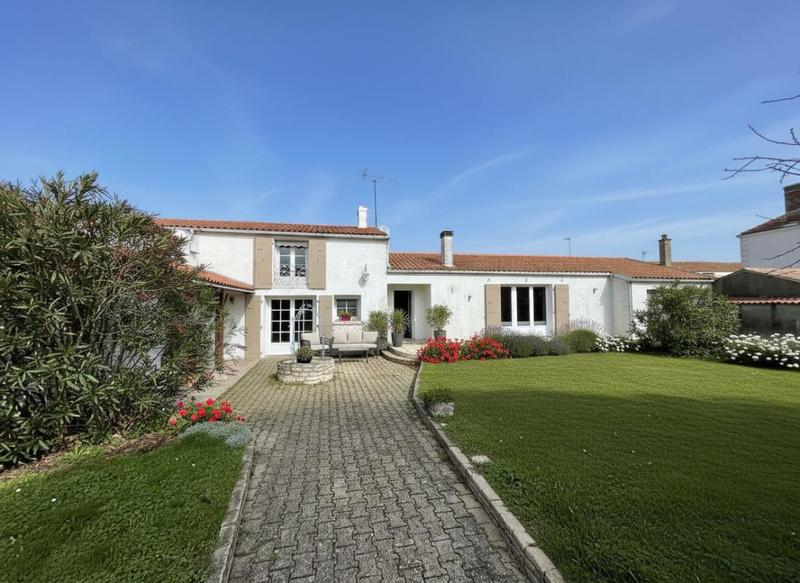 Maison - 136 m² - 5 pièces