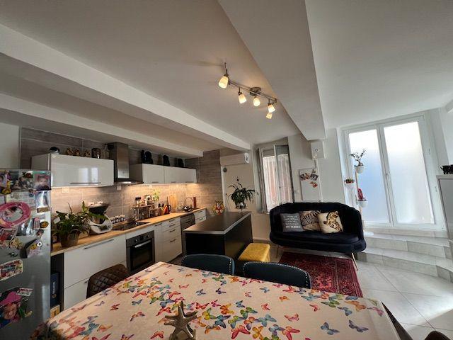 Maison de village - 84 m² - 4 pièces