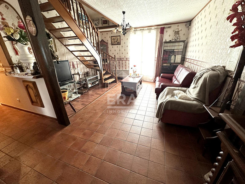 Maison - 101 m² - 5 pièces