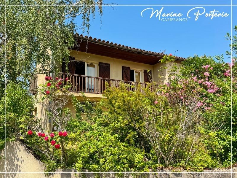 Maison - 98 m² - 4 pièces