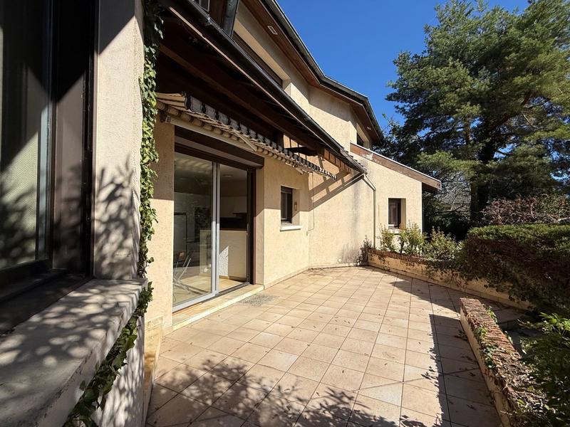 Maison - 189 m² - 6 pièces